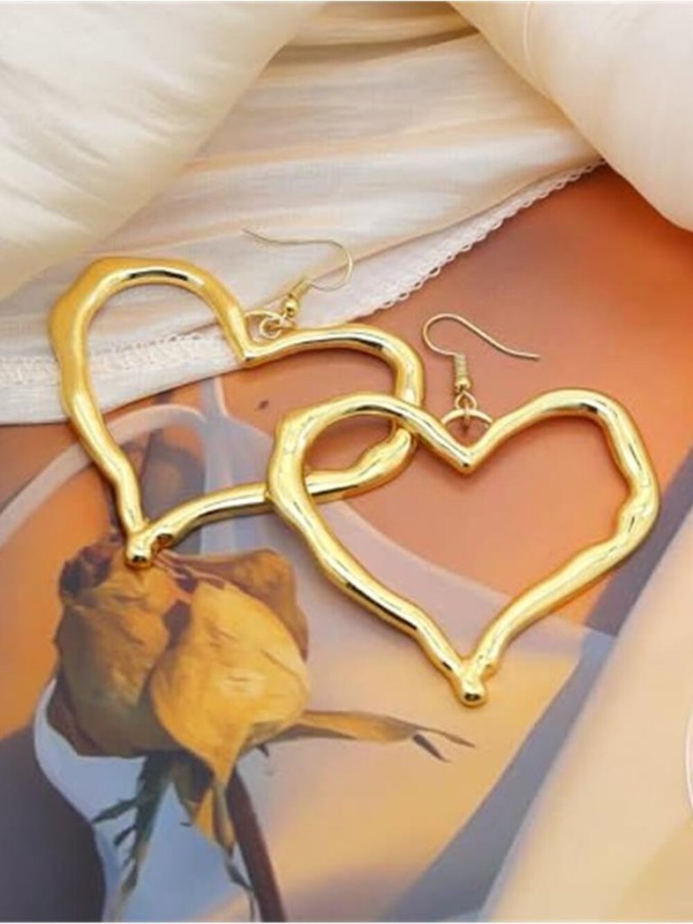 Y2K Gold Heart Earrings Chunky Large Hollow Heart Dangle Drop Statement